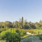 Vasiliki Apartment *